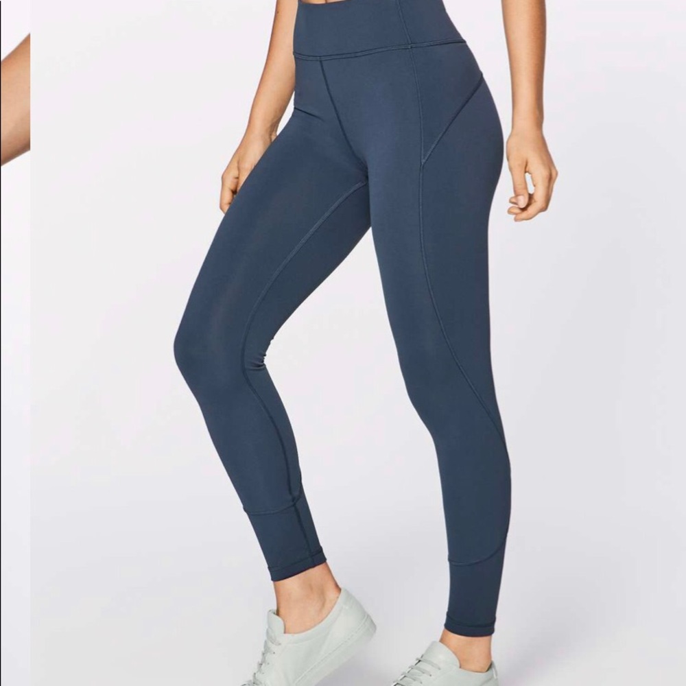RARE Lululemon In Movement 25” Leggings